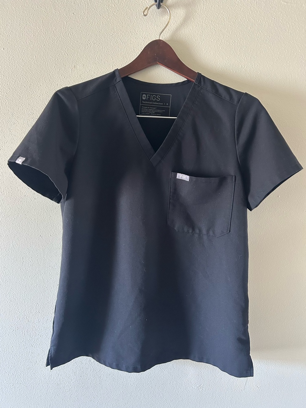 Figs Black Scrub Top and Jogger Set Size Small